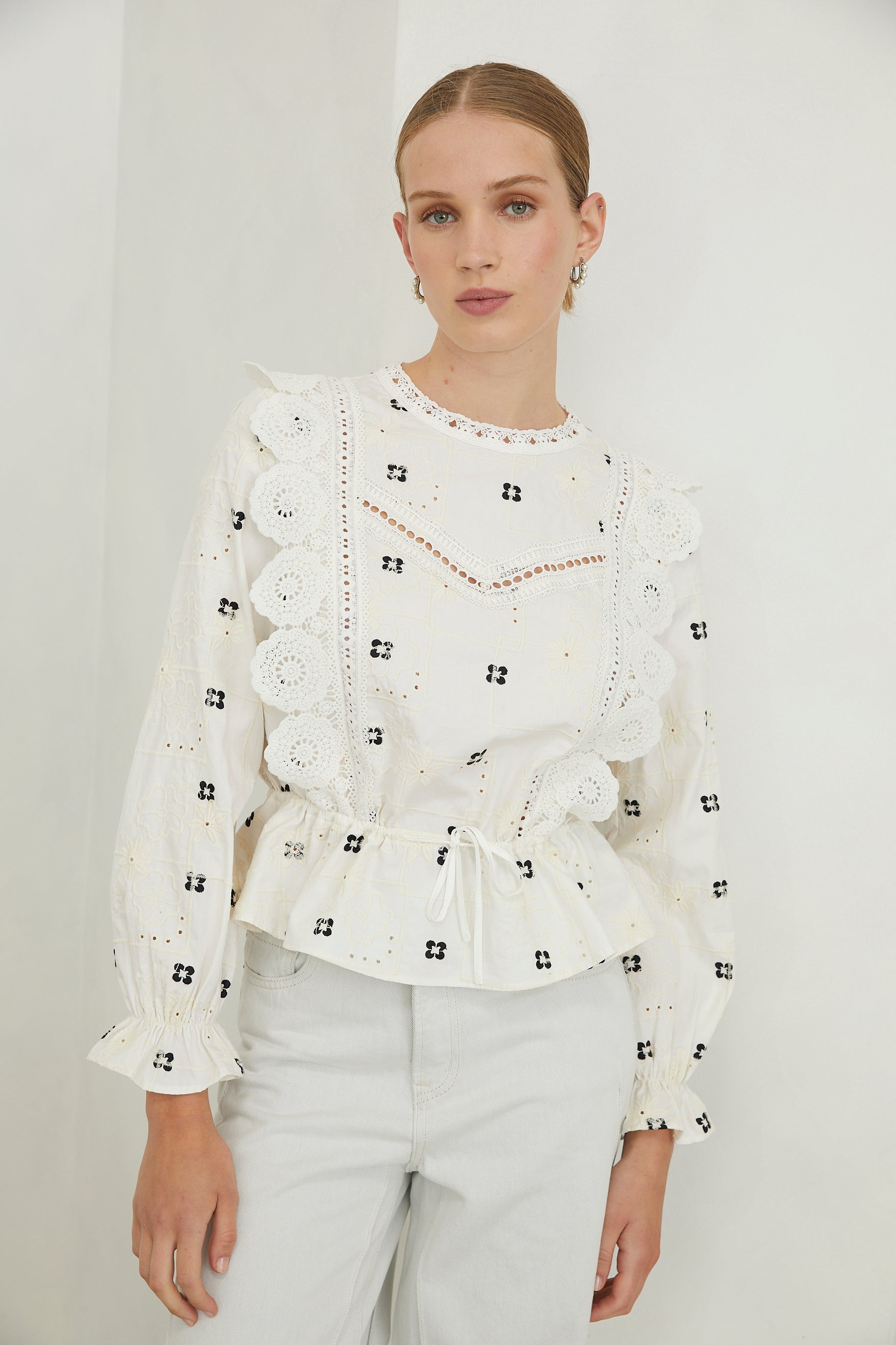 ROSELVA BLOUSE